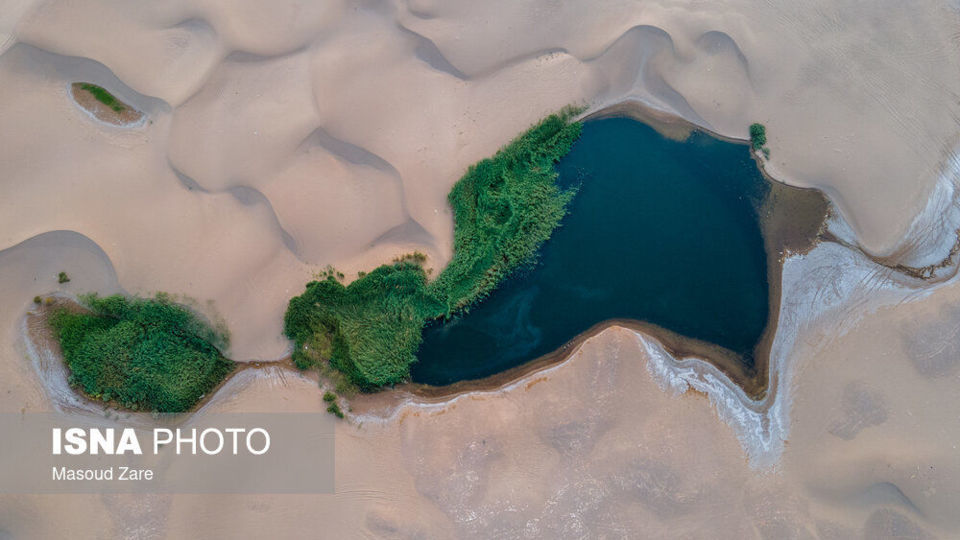 جاذبهای غیر طبیعی در دل کویر جاذبهای غیر طبیعی در دل کویر