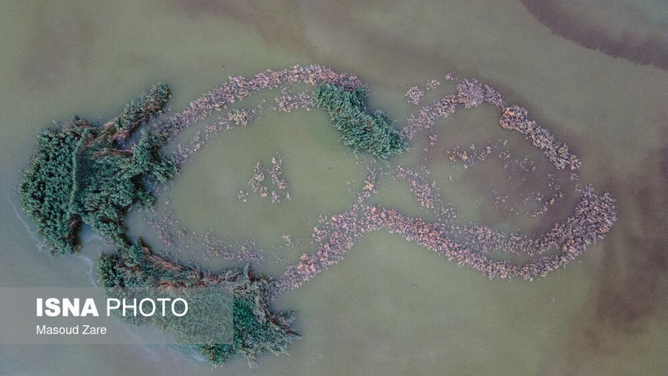 جاذبهای غیر طبیعی در دل کویر جاذبهای غیر طبیعی در دل کویر