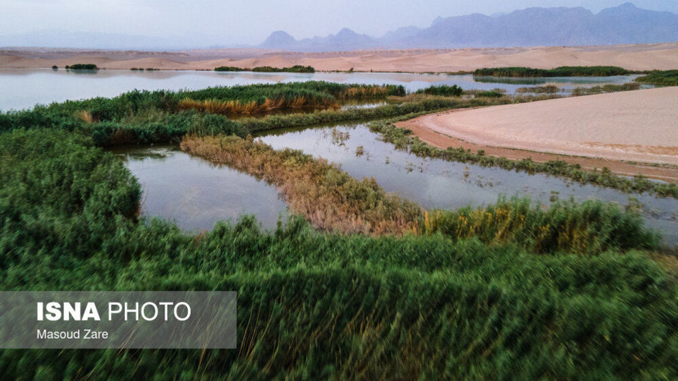 جاذبهای غیر طبیعی در دل کویر جاذبهای غیر طبیعی در دل کویر