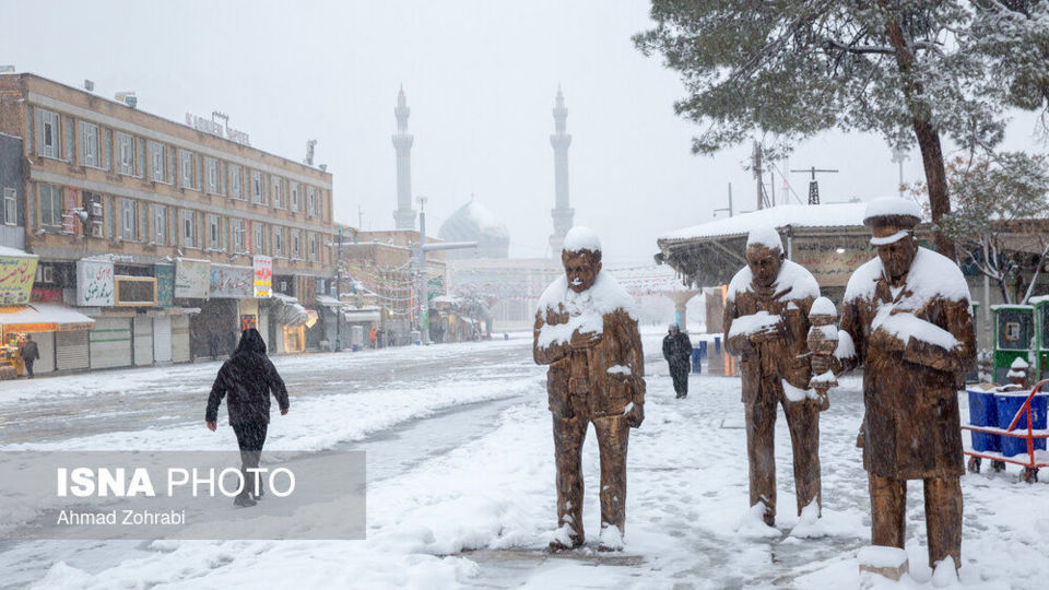 بارش نخستین برف زمستانی در قم