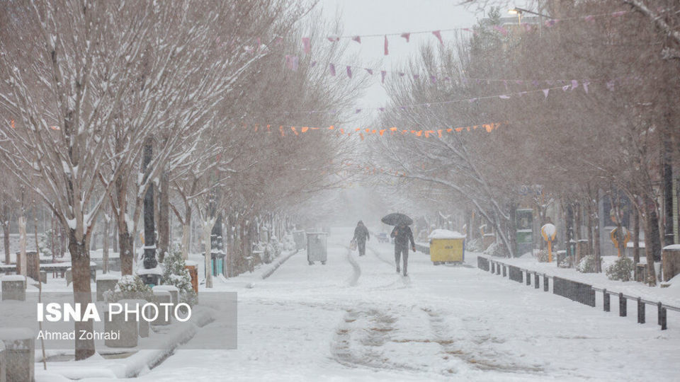 بارش نخستین برف زمستانی در قم