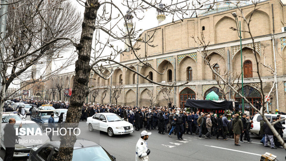 تشییع پیکر آیت‌الله امامی کاشانی