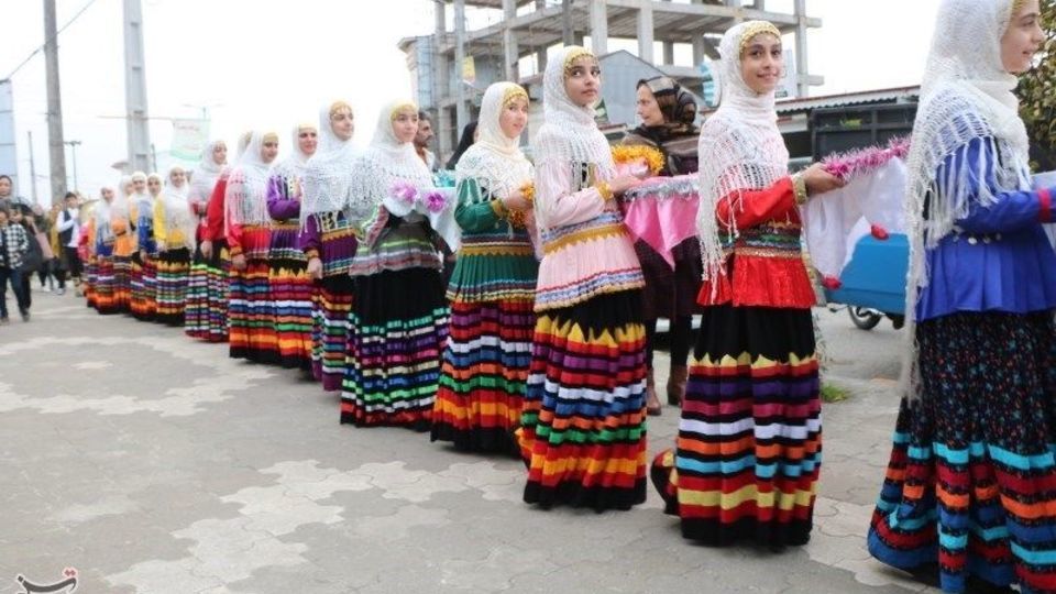  استقبال از نوروز با کارناوال شادپیمایی در کلاچای رودسر 