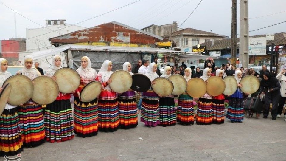  استقبال از نوروز با کارناوال شادپیمایی در کلاچای رودسر 