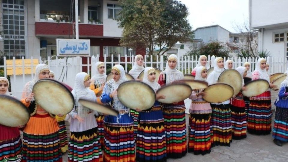  استقبال از نوروز با کارناوال شادپیمایی در کلاچای رودسر 