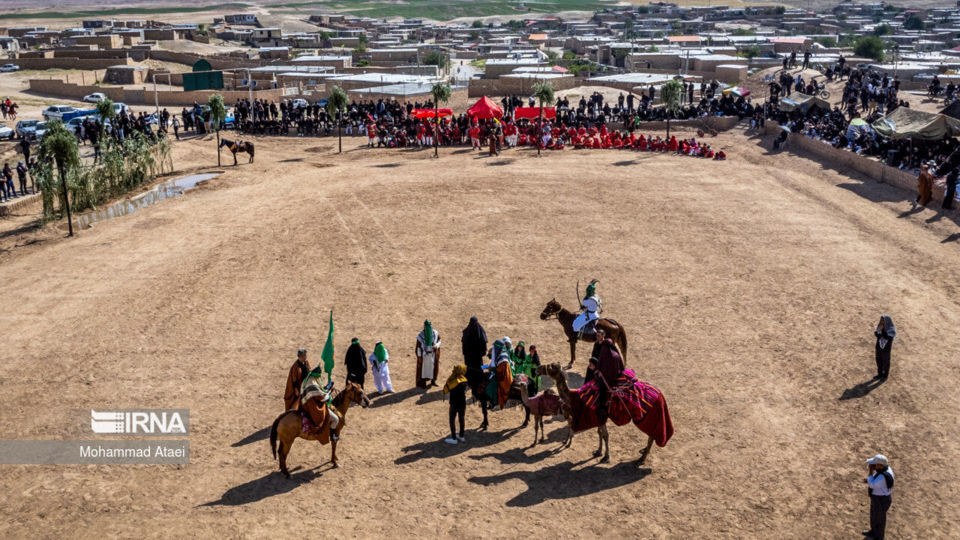 تعزیه عصر عاشورا در روستای رجعین