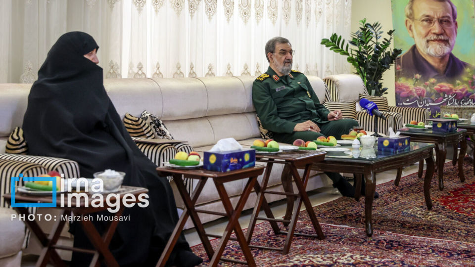 سرلشگر رضایی: شهیدلاریجانی مدیری توانمند و لایق در حوزههای سیاسی و امنیتی بود سرلشگر رضایی: شهیدلاریجانی مدیری توانمند و لایق در حوزههای سیاسی و امنیتی بود