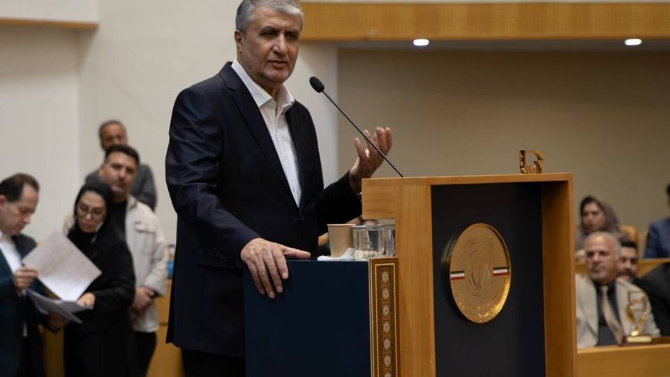 اسلامی: مخالفت با فناوری هستهای ایران، واقعیت توان علمی کشور را تغییر نمیدهد اسلامی: مخالفت با فناوری هستهای ایران، واقعیت توان علمی کشور را تغییر نمیدهد