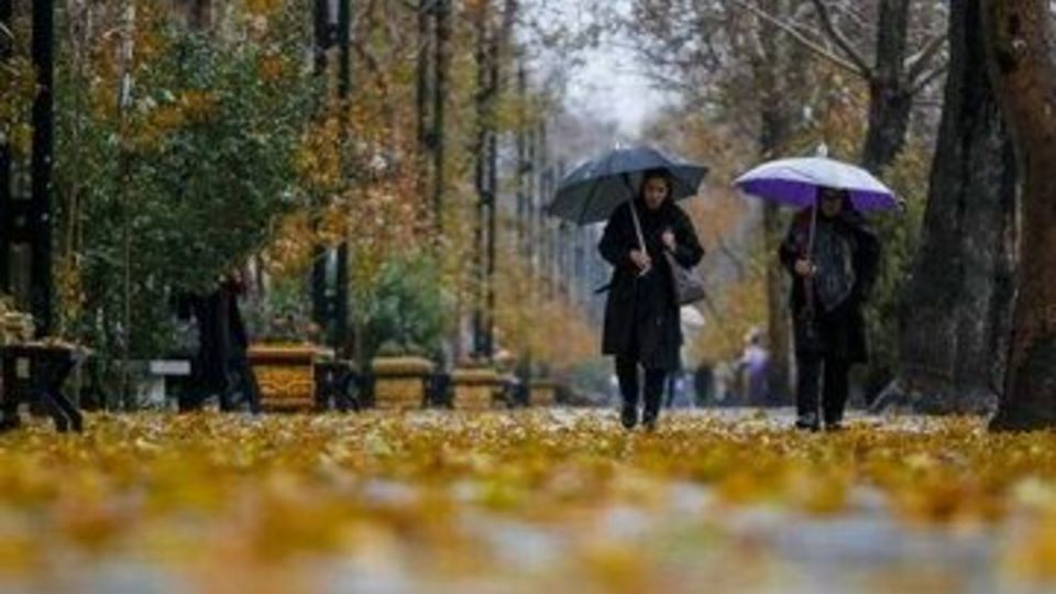 پیشبینی بارشهای بالاتر از نرمال در تهران طی هفتههای آینده/ تجربه سرمای پاییزی از آبان پیشبینی بارشهای بالاتر از نرمال در تهران طی هفتههای آینده/ تجربه سرمای پاییزی از آبان