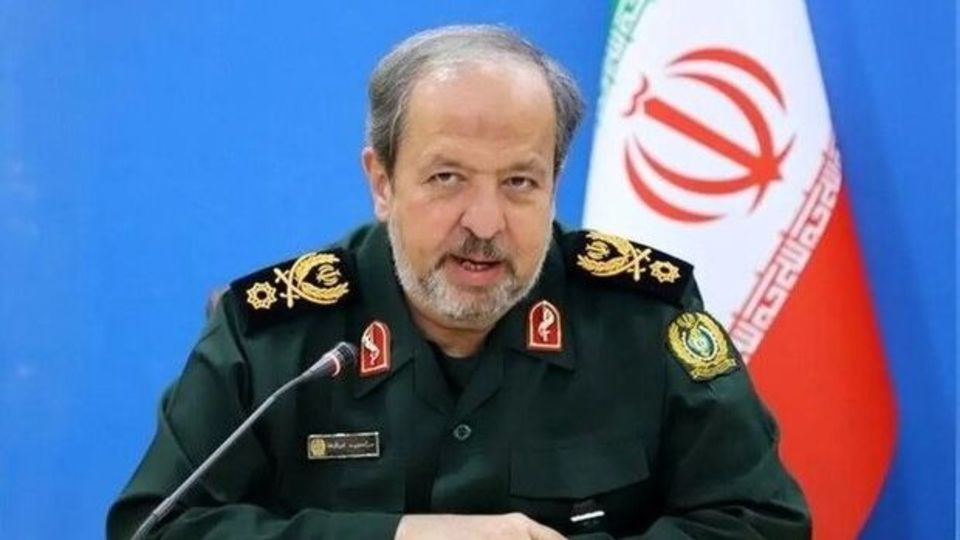 سردار ابنالرضا: موشکهای ایرانی معادله را تعیین میکنند نه بمبهای آمریکایی سردار ابنالرضا: موشکهای ایرانی معادله را تعیین میکنند نه بمبهای آمریکایی