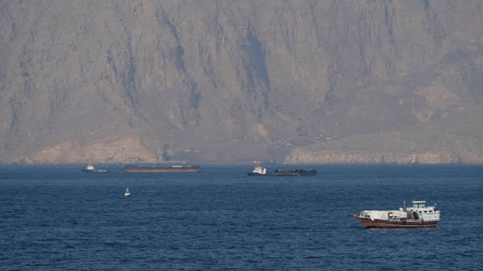لیست سیاه تنگه هرمز ۱۲۲تایی شد لیست سیاه تنگه هرمز ۱۲۲تایی شد