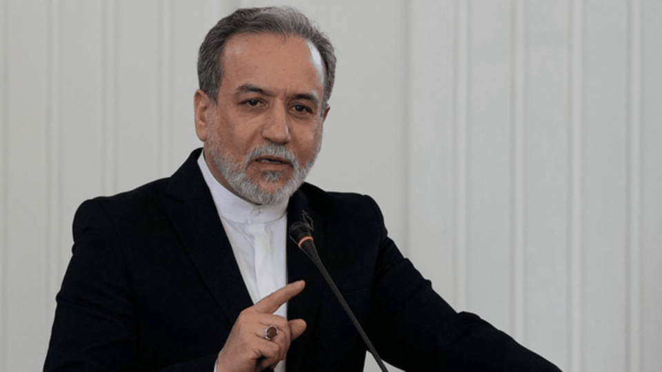عراقچی: وضعیت کشور جنگی است و با صلح فاصله داریم عراقچی: وضعیت کشور جنگی است و با صلح فاصله داریم