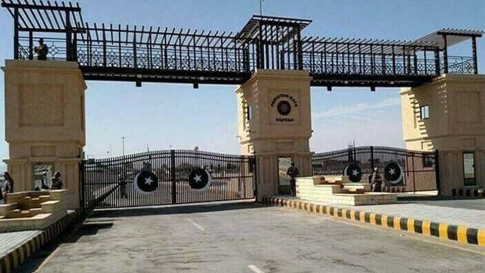مرز ریمدان بازگشایی شد/ تجارت ایران و پاکستان دوباره به جریان افتاد مرز ریمدان بازگشایی شد/ تجارت ایران و پاکستان دوباره به جریان افتاد