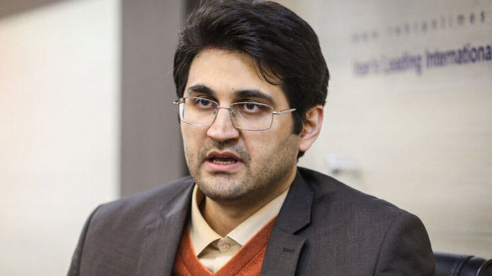 سبحانیان: درآمدهای مالیاتی کشور در نیمه نخست امسال ۵۶ درصد افزایش یافت سبحانیان: درآمدهای مالیاتی کشور در نیمه نخست امسال ۵۶ درصد افزایش یافت