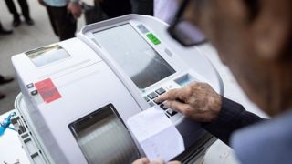 اخذ رای انتخابات تا ساعت ۲۰ تمدید شد 