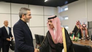 «باقری» با وزیر خارجه عربستان دیدار کرد