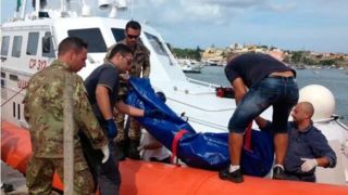 غرق شدن ۲ قایق پناهجویان در سواحل ایتالیا؛ ۱۱ تن کشته و ده‌ها تن ناپدید شدند