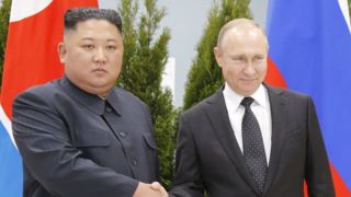 مراسم استقبال رسمی کیم اون رئیس کره شمالی از پوتین