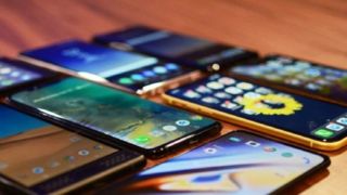 واردات و ترخیص ۲ میلیون گوشی تلفن همراه در فصل بهار