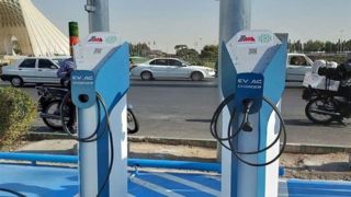  اضافه شدن ۹۰۰ ایستگاه شارژ خودرو برقی تا پایان سال جاری 