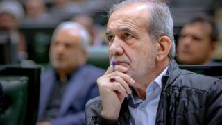 حضور پزشکیان در نشست سراسری استانداران کشور حضور پزشکیان در نشست سراسری استانداران کشور