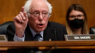 هشدار سندرز درباره خطر قرار گرفتن آمریکا تحت سلطه میلیاردرها هشدار سندرز درباره خطر قرار گرفتن آمریکا تحت سلطه میلیاردرها