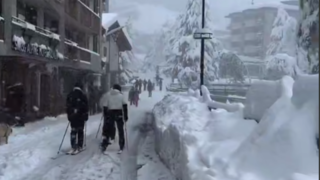 تصاویری از بارش برف بهاری در سوئیس تصاویری از بارش برف بهاری در سوئیس