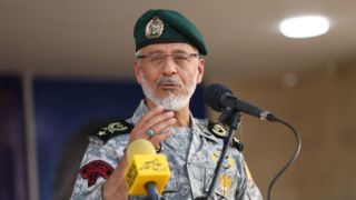 دریادار سیاری: قدرت نظامی کلیدیترین مؤلفه در ارتقای قدرت ملی است دریادار سیاری: قدرت نظامی کلیدیترین مؤلفه در ارتقای قدرت ملی است