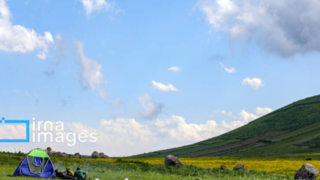 طبیعت بهاری دامنه کوه سبلان طبیعت بهاری دامنه کوه سبلان