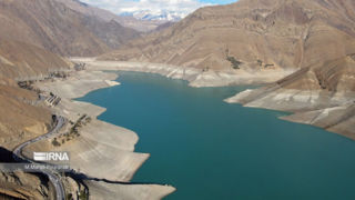 ذخایر سدهای کشور در وضعیت نامناسب قرار دارد/ دعوت به مشارکت عمومی برای عبور از بحران آب ذخایر سدهای کشور در وضعیت نامناسب قرار دارد/ دعوت به مشارکت عمومی برای عبور از بحران آب