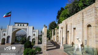 مقبره «خواجوی کرمانی» در شیراز مقبره «خواجوی کرمانی» در شیراز