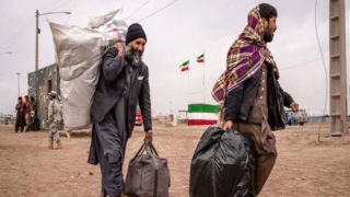 اعلام رسمی آمار دقیق میلیونها افغانی که در ایران حضور دارند/ رئیس امور مهاجران: مردم نمیتوانند مهاجرین غیرمجاز را تحمل کنند اعلام رسمی آمار دقیق میلیونها افغانی که در ایران حضور دارند/ رئیس امور مهاجران: مردم نمیتوانند مهاجرین غیرمجاز را تحمل کنند