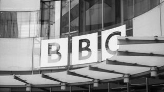 افشاگری تکاندهنده یکی از کارمندان بیبیسی از رسانه سلطنتی انگلیس افشاگری تکاندهنده یکی از کارمندان بیبیسی از رسانه سلطنتی انگلیس