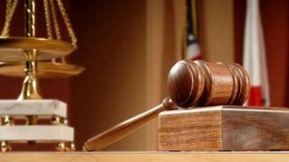 با اطلاعات ذی قیمت مردمی عوامل داخلی دشمن شناسایی و در اختیار عدلیه هستند با اطلاعات ذی قیمت مردمی عوامل داخلی دشمن شناسایی و در اختیار عدلیه هستند