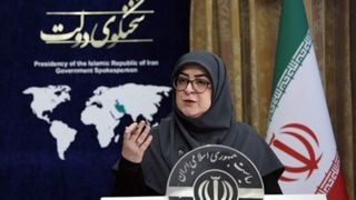 مهاجرانی: ساعت کاری بانکها و ادارات از شنبه عادی میشود/ آغاز کار بورس مهاجرانی: ساعت کاری بانکها و ادارات از شنبه عادی میشود/ آغاز کار بورس