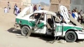 اولین تصاویر از خودرو پلیس بعد از حمله تروریستی در ایرانشهر اولین تصاویر از خودرو پلیس بعد از حمله تروریستی در ایرانشهر