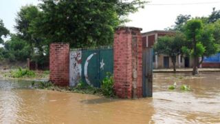 پاکستان درگیر سیل؛ دهها شهر و روستا زیر آب رفت پاکستان درگیر سیل؛ دهها شهر و روستا زیر آب رفت