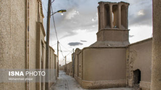 روستای تاریخی «جزین» | روستایی با کوچههای خشتی و بادگیرهای صفوی روستای تاریخی «جزین» | روستایی با کوچههای خشتی و بادگیرهای صفوی