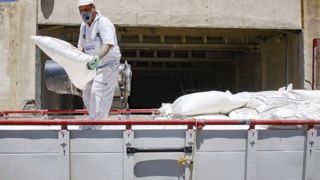 ۶ متهم احتکار عمده آرد در جویبار دستگیر شدند/ کشف ۵ هزار کیسه آرد قاچاق ۶ متهم احتکار عمده آرد در جویبار دستگیر شدند/ کشف ۵ هزار کیسه آرد قاچاق