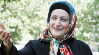 مریم امیر جلالی: رویم نمیشود روسری ام را بردارم | خارج هم روسری سرمان است، هم کلاه مریم امیر جلالی: رویم نمیشود روسری ام را بردارم | خارج هم روسری سرمان است، هم کلاه