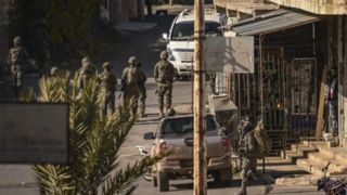 ادامه تجاوزات رژیم صهیونیستی به سوریه/ یورش زمینی به روستایی در قنیطره ادامه تجاوزات رژیم صهیونیستی به سوریه/ یورش زمینی به روستایی در قنیطره