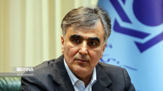 فرزین: عرضه ارز در بازار دوم مرکز مبادله با نرخ توافقی افزایش مییابد فرزین: عرضه ارز در بازار دوم مرکز مبادله با نرخ توافقی افزایش مییابد