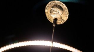 از آرمان های بشردوستانه تا ابزار سیاسی! از آرمان های بشردوستانه تا ابزار سیاسی!