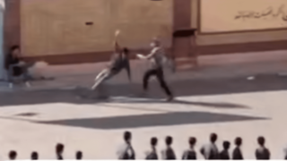 اخراج کادر خاطی مدرسه پرند در پی انتشار فیلم تنبیه بدنی دانشآموز اخراج کادر خاطی مدرسه پرند در پی انتشار فیلم تنبیه بدنی دانشآموز