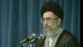 پاسخ رهبر انقلاب به اهانت کنندگان در فتنه ۱۸ تیر ۱۳۷۸ پاسخ رهبر انقلاب به اهانت کنندگان در فتنه ۱۸ تیر ۱۳۷۸