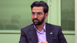 اعتراف ترامپ به صحنهگردانی جنگ، ابزار خوبی برای پیگیری حقوقی است اعتراف ترامپ به صحنهگردانی جنگ، ابزار خوبی برای پیگیری حقوقی است