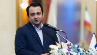 راهبرد بانک صادرات ایران خروج از بنگاهداری و تمرکز بر فعالیتهای مولد و شفاف است راهبرد بانک صادرات ایران خروج از بنگاهداری و تمرکز بر فعالیتهای مولد و شفاف است