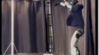 بسکتبال بازی کردن ربات انساننمای چینی بسکتبال بازی کردن ربات انساننمای چینی