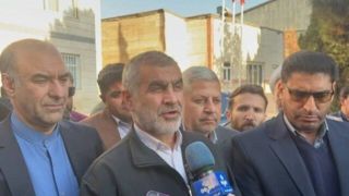 نیکزاد: بانکها وامهای کوچک را با سختگیری و تسهیلات میلیاردی را بدون تشریفات پرداخت میکنند نیکزاد: بانکها وامهای کوچک را با سختگیری و تسهیلات میلیاردی را بدون تشریفات پرداخت میکنند