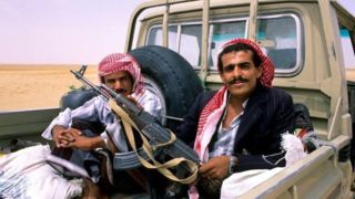 قبایل حضرموت بر تاسیسات نفتی در جنوب یمن مسلط شدند قبایل حضرموت بر تاسیسات نفتی در جنوب یمن مسلط شدند